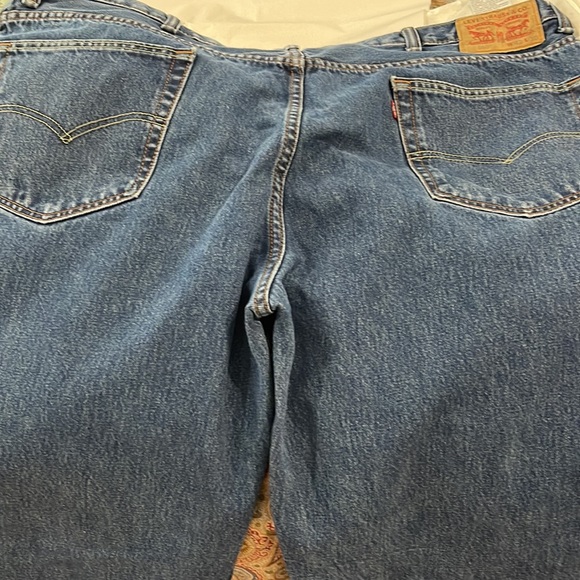 Levi’s 550 jeans in like new condition. 42x30 - Picture 5 of 8